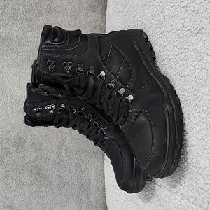 Godik Yuriel Winter Boot Mens 9 Waterproof Faux fur lining Developed in Canada